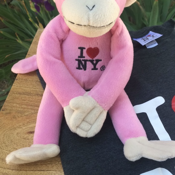 I Love NYC ❤️ Gift Bundle Lot 🎁 T-shirt and Stuffed Animal Monkey Plush - Picture 5 of 8